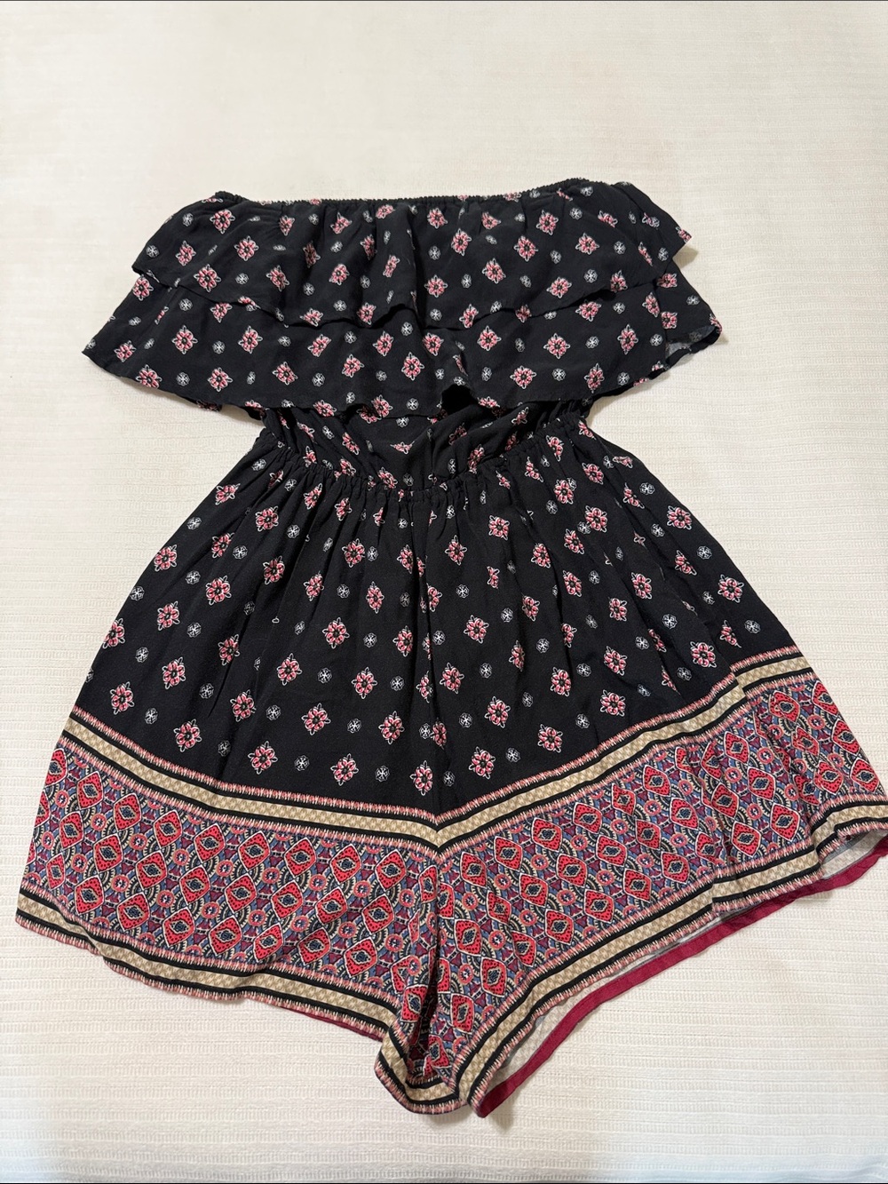 Hollister Off-Shoulder Black Floral Print Women’s Shorts Romper M
